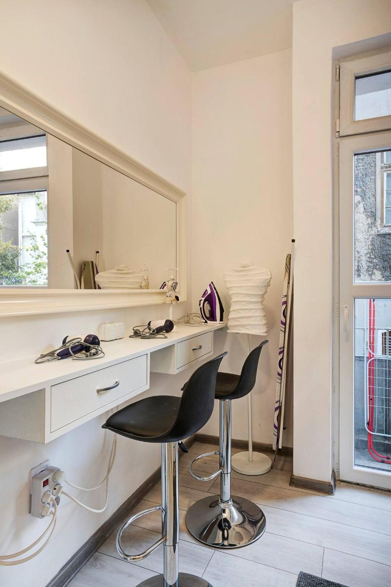 10 Seconds Away From The Main Street, Free Secured Parking Apartamento Sófia Exterior foto
